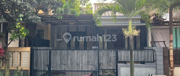 Rumah Terawat Setrategis Di Komplek Kiarasari Asri  1