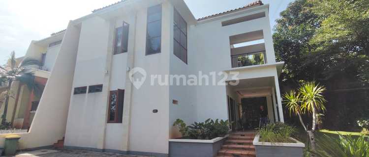 Rare Find! Semi-Furnished Homes in Bintaro Sector 9 (Only 6 Units), Spacious & Strategic Layout 1