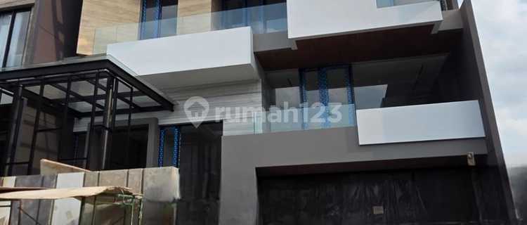 Rtn Dijual Rumah Mewah di Citraland Cluster Waterfront Surabaya 1