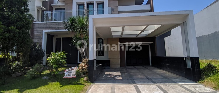 For Sale Luxury House in Pakuwon City Cluster Virginia Regency 1
