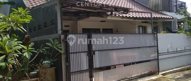 Dijual Rumah Di Lingkungan Nyaman Di Cinere 1