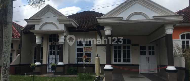 Rumah Minimalis, Siap Huni, Berada Di Tengah Kota 1