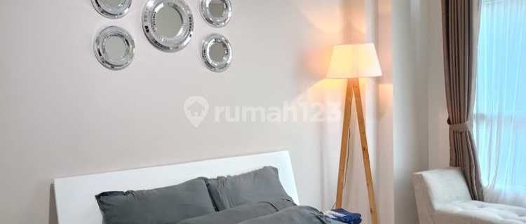 Beautiful, Strategic Apartment with Sea View 1