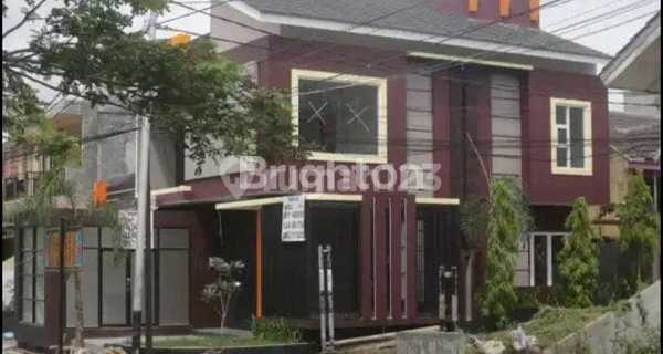 Hunian Nyaman Plus Kantor di Cluster Regency. 1