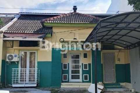 Minimalist House, Strategic & Comfortable Environment 1