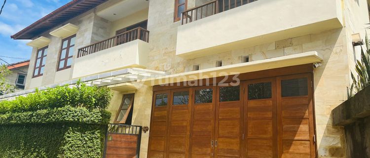 Luxury House in Puri Gading Jimbaran 1
