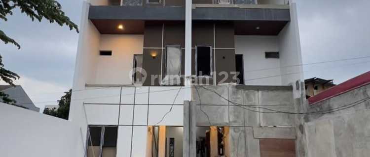 Dijual Rumah Baru 3 Lantai, Hadap Selatan, Ukuran 5×20 M2, Di Kavling Dki Meruya Selatan Jakarta Barat 1