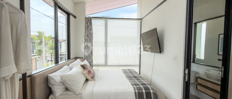 Jual Rumah Rolling Hills Karawang 2 Lantai 1