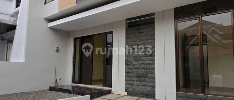 For Sale Citraland Utama International Village 2-Storey House in West Surabaya 1