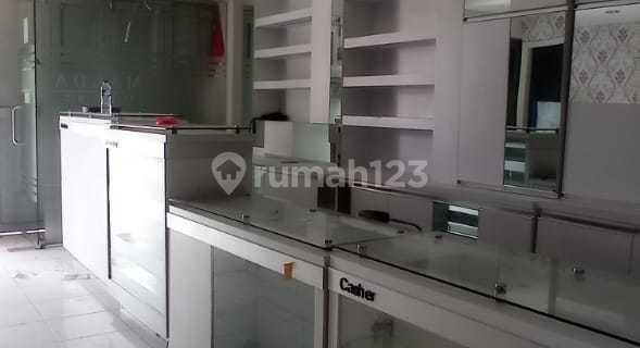 For Sale Corner Shop Unit, Former: Beauty Clinic, Jl. Mitrabatik, Tasikmalaya 1