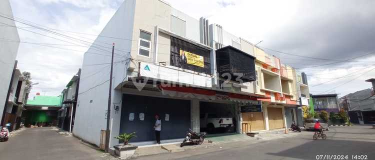 For Sale: Primajasa Pool Back Hook Shop House 1