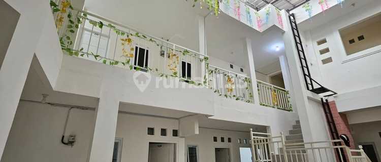 For Sale: Boarding House with 43 Rooms 1