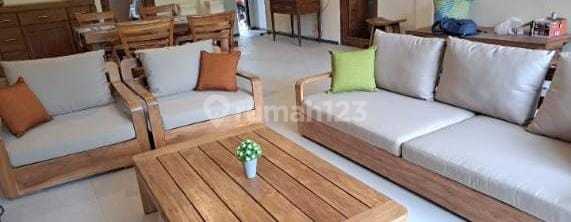 Villa Jual Lokasi Kedewatan 1