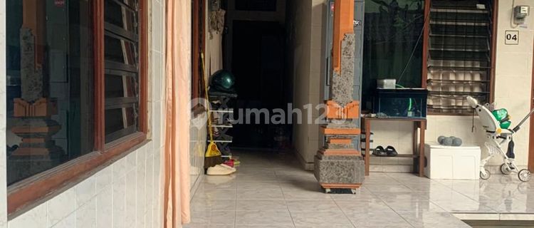 Translation: 'Boarding House for Sale Located in Pemogan' 1