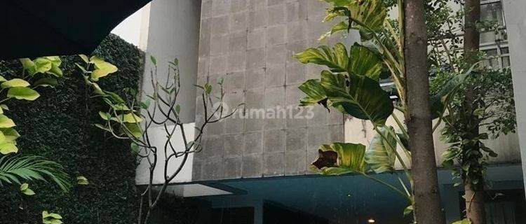 Dijual Rumah Mewah Design Unik Ada Kolam Renang Di Pesanggrahan  1