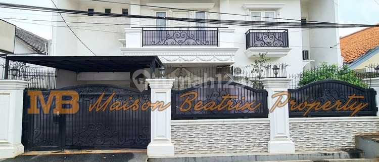 Price Reduced 2-Story Modern Classic House in Tebet, South Jakarta 1