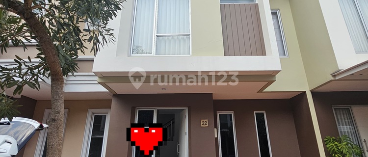 Disewakan Rumah Cantik Zuma di Malibu Village 1