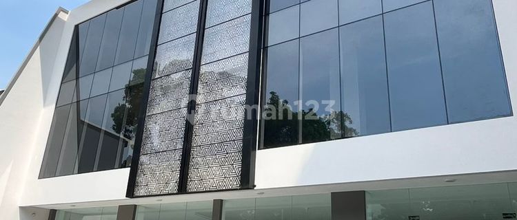 Gedung 3,5 Lantai Serba Guna Siap Pakai Cocok untuk Kantor Duren Sawit Jakarta Timur 1