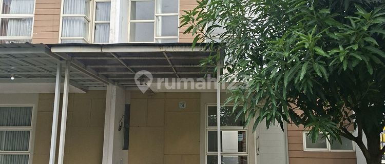 Di Sewa Rumah Hook Paling Depan Dalam Cluster 1