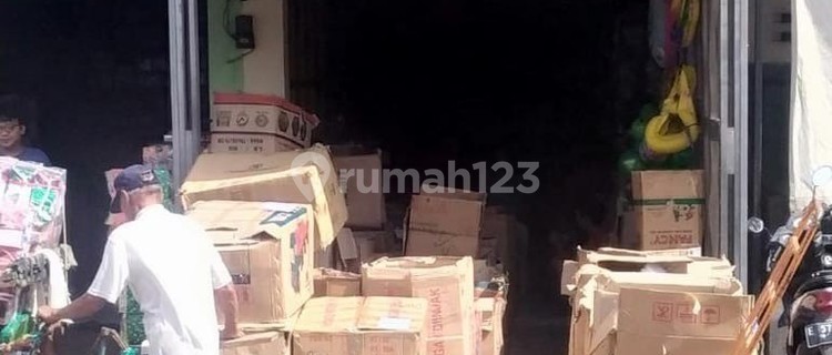 Toy Store Strategic Location In Plered Cirebon 1