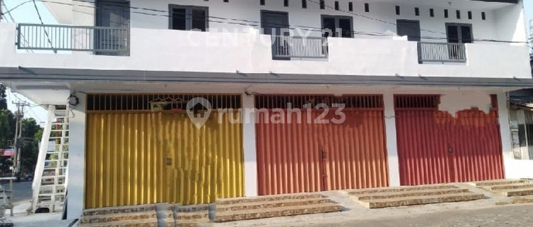 Strategic Shop House Very Economical Price New Building Busy Location 1