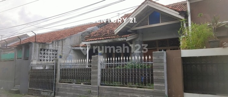 Residential House on Jl Ciremai Giri Harjamukti 1