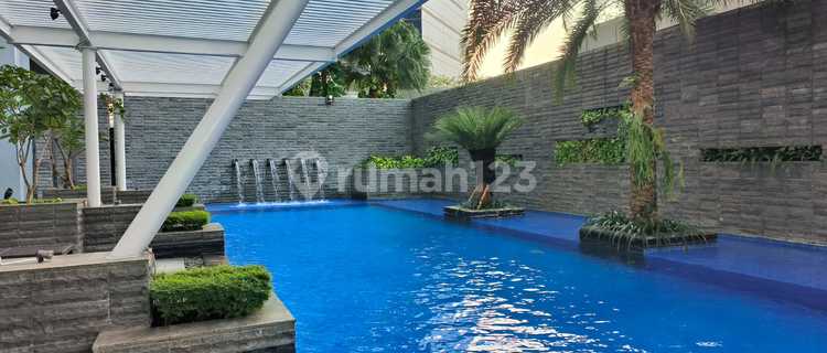 Commercial Permit Between Central Park Mall and Neo Soho Mall is Good 1