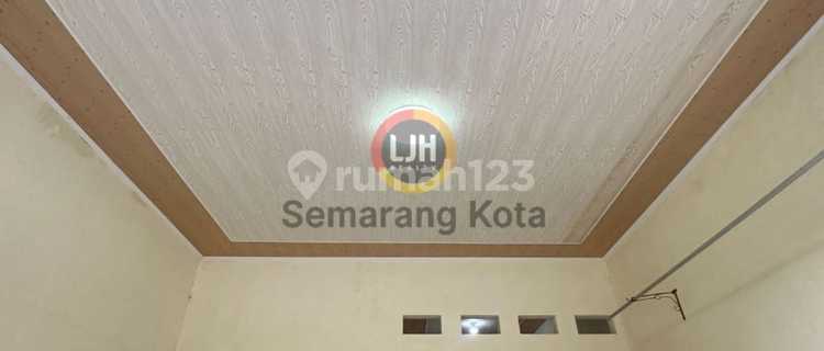 Bangunan Usaha di Daerah Nongkosawit 1