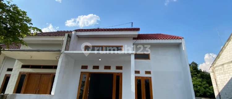 Rumah Baru di Perumahan Cemara Asri 1