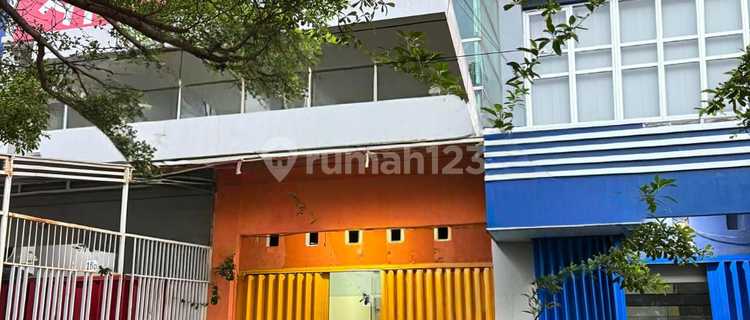 3-Storey Shophouse Near Mall Suitable for Business or Office Use 1