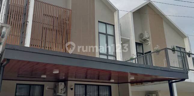 Dijual Cepat Rumah 2 Lantai Serpong - Bsd, Tangerang Selatan. 1