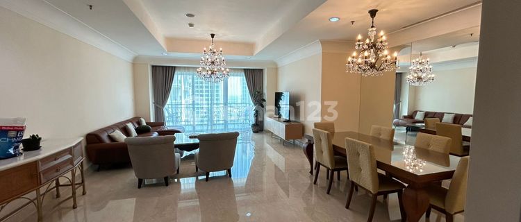 Pakubuwono Residence Apartment Full Furnished, 3 Bedrooms Strata 1