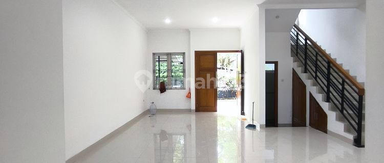 Nice House in Kelapa Dua, West Jakarta, Ready to Occupy 1