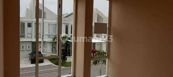 Dijual Cepat Rumah Grand Pakuwon Cluster Adelaide 1