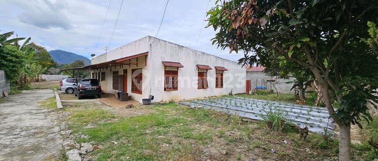 House and Land with 3 Freehold Certificates Sold as a Package 1