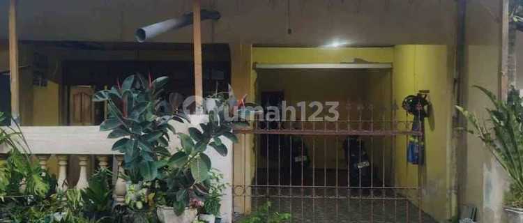 Kost Jalan Mastrip, Near Unej and Politeknik Negeri 1