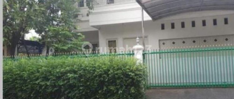 For Sale 2-Story Strategic House in Cilandak, East Jakarta 1