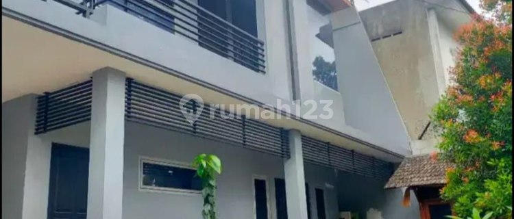 For Sale 2-Story House in Kalisari, Pasar Rebo, East Jakarta 1