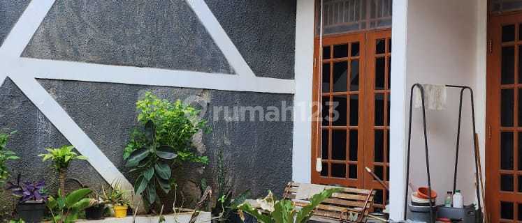 For Sale: Serene House in Percetakan Negara Area, Central Jakarta 1