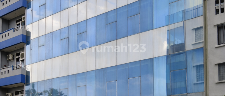 Strategic Ruko on Panjang Kedoya Street - In Front of Transjakarta Bus Stop, Prime Location! 1