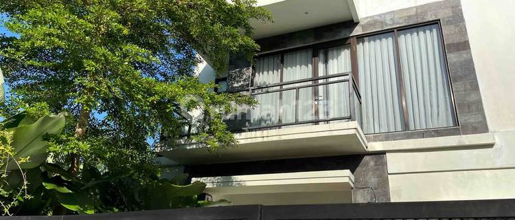 Disewakan Rumah Bagus One Gate System di Sibang Gede Full Furnished 1