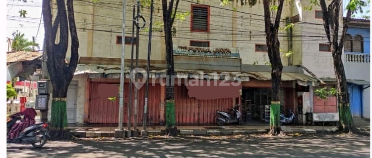 Jual Rumah Toko di Pusat Kota Tuban Jalan Panglima Sudirman 1