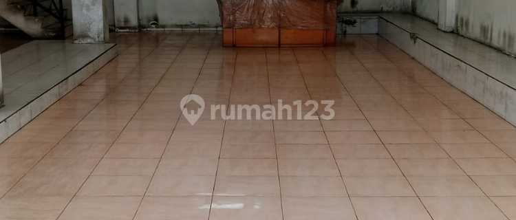 3-Story Shop House in Naga Swalayan Complex, Bekasi City 1