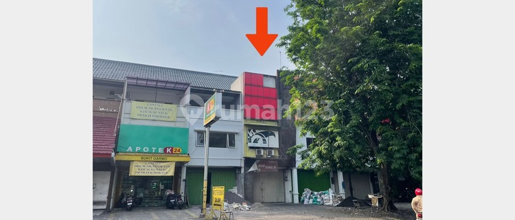 Rare, Affordable and Strategic Shophouse on Raya Bukit Darmo, Surabaya 1