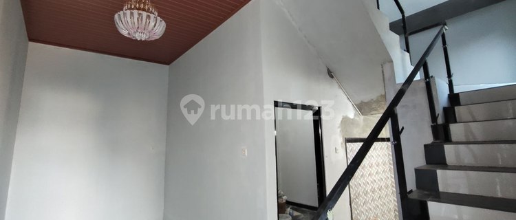 Diskon Sampai 10% + Free Biaya Air & Listrik! Rumah Siap Huni di Semarang Barat. 1