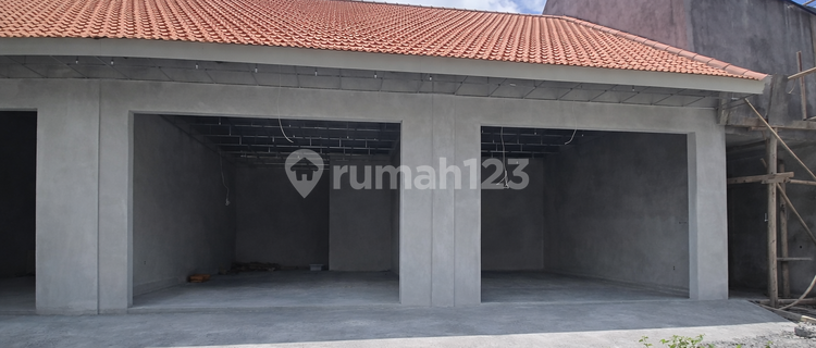 Compact Shop House, Prime Location in Bumbak - 4 Units Ready to Become Profit Machines! 1