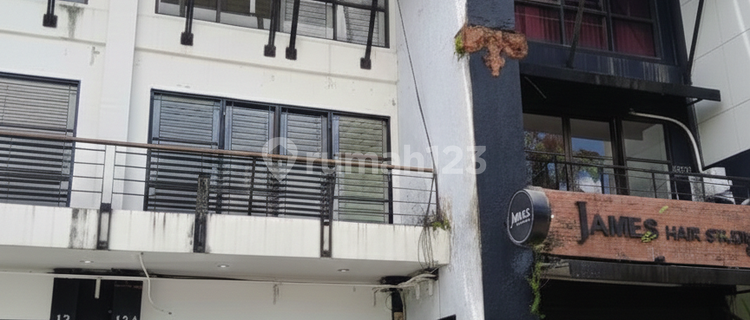 Jumbo 3-Storey Shop House in Kuta Central Park - Double Space, Double Impact for Big Business! 1