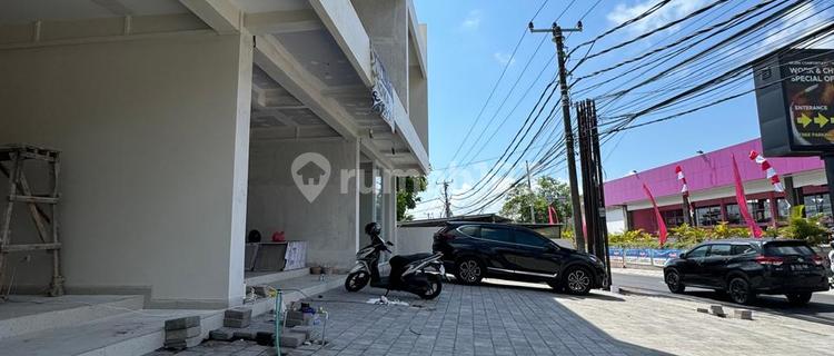 Iconic 3-Storey Shop House + Basement & Rooftop - Ready to Become a Business Magnet in Benoa. 1