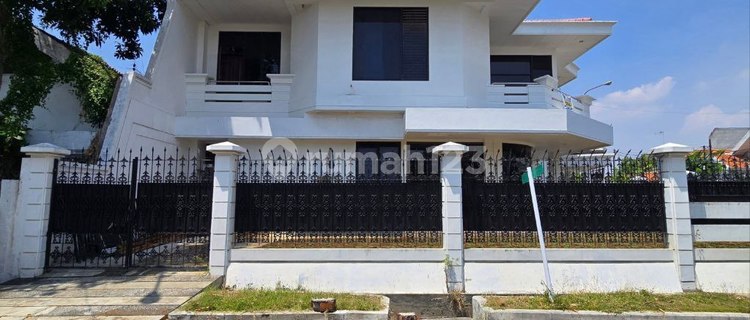 Rumah Dharmahusada Indah 1