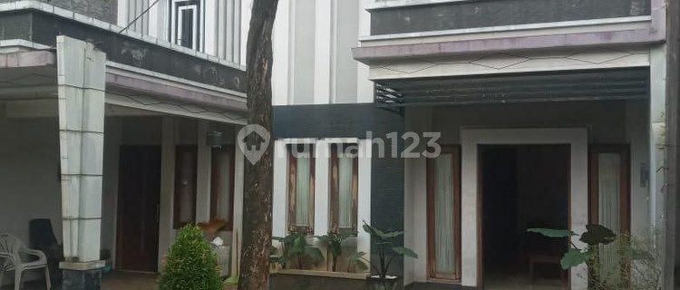 Rumah 2 Lantai di Komplek Pemda Jatiasih Bekasi 1